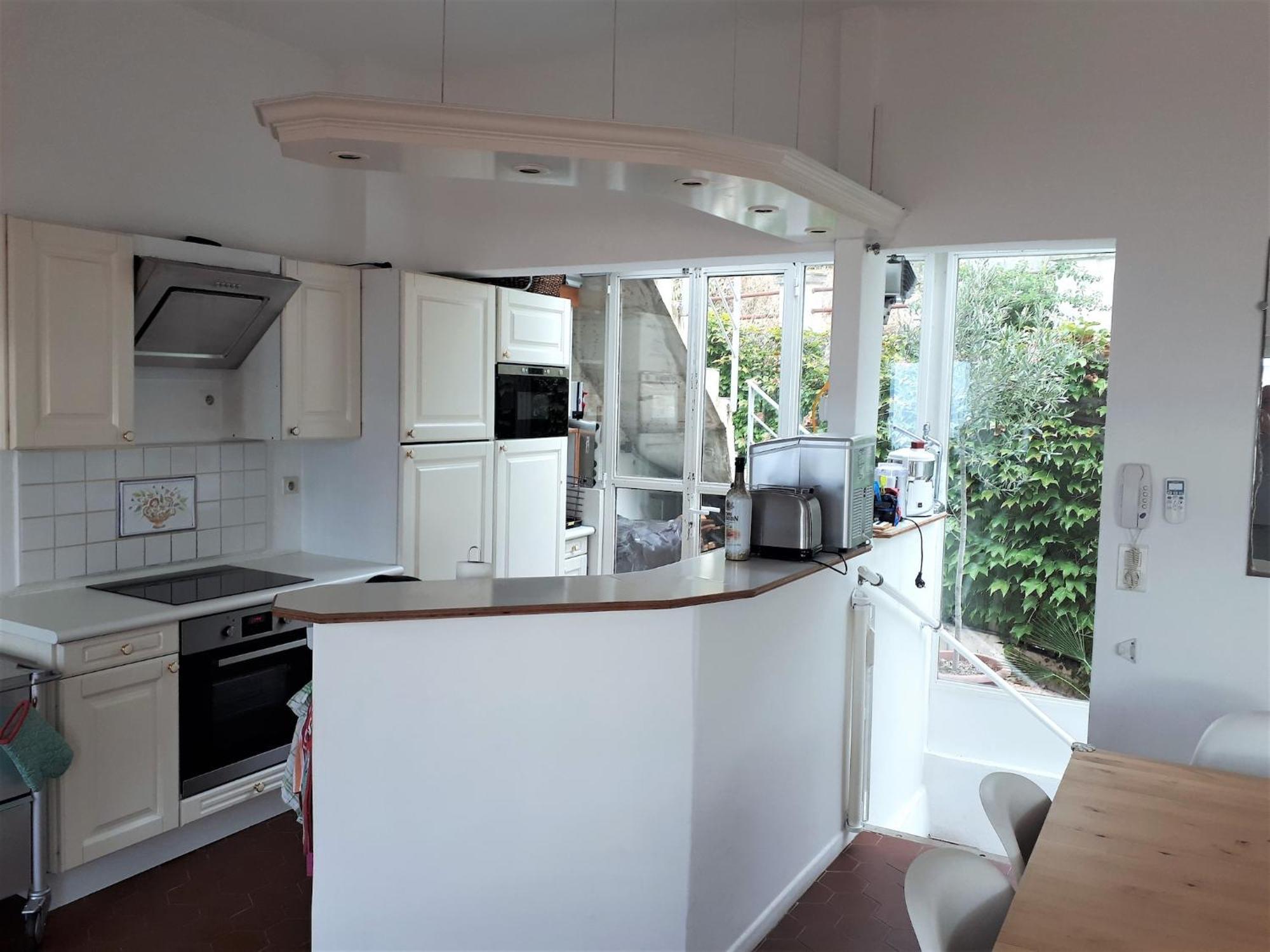 Villa With Private Pool And Sublime Views Эз Экстерьер фото